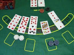 Responsible gaming reminder beside ck550 game show style content